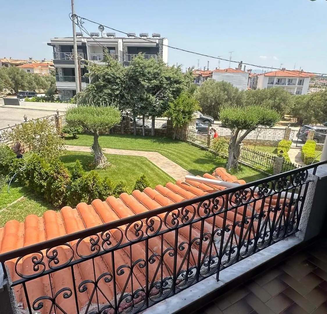Studio Greek Mansion Nea Moudania Apartment